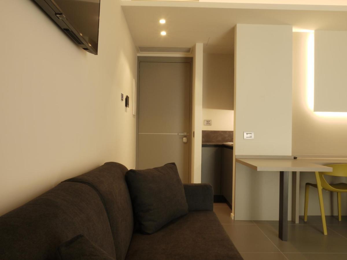 Rb Del Teatro&Apartaments Imola Luaran gambar