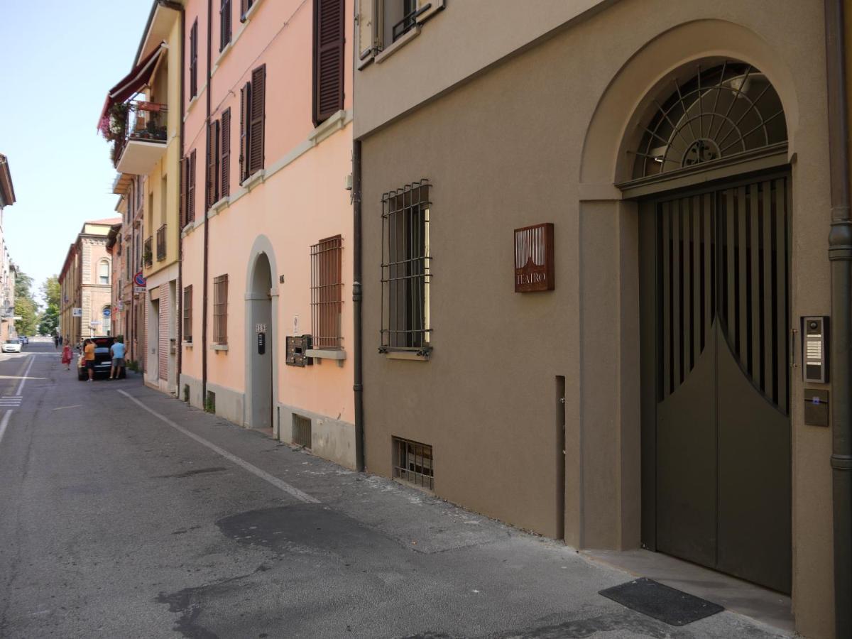 Rb Del Teatro&Apartaments Imola Luaran gambar