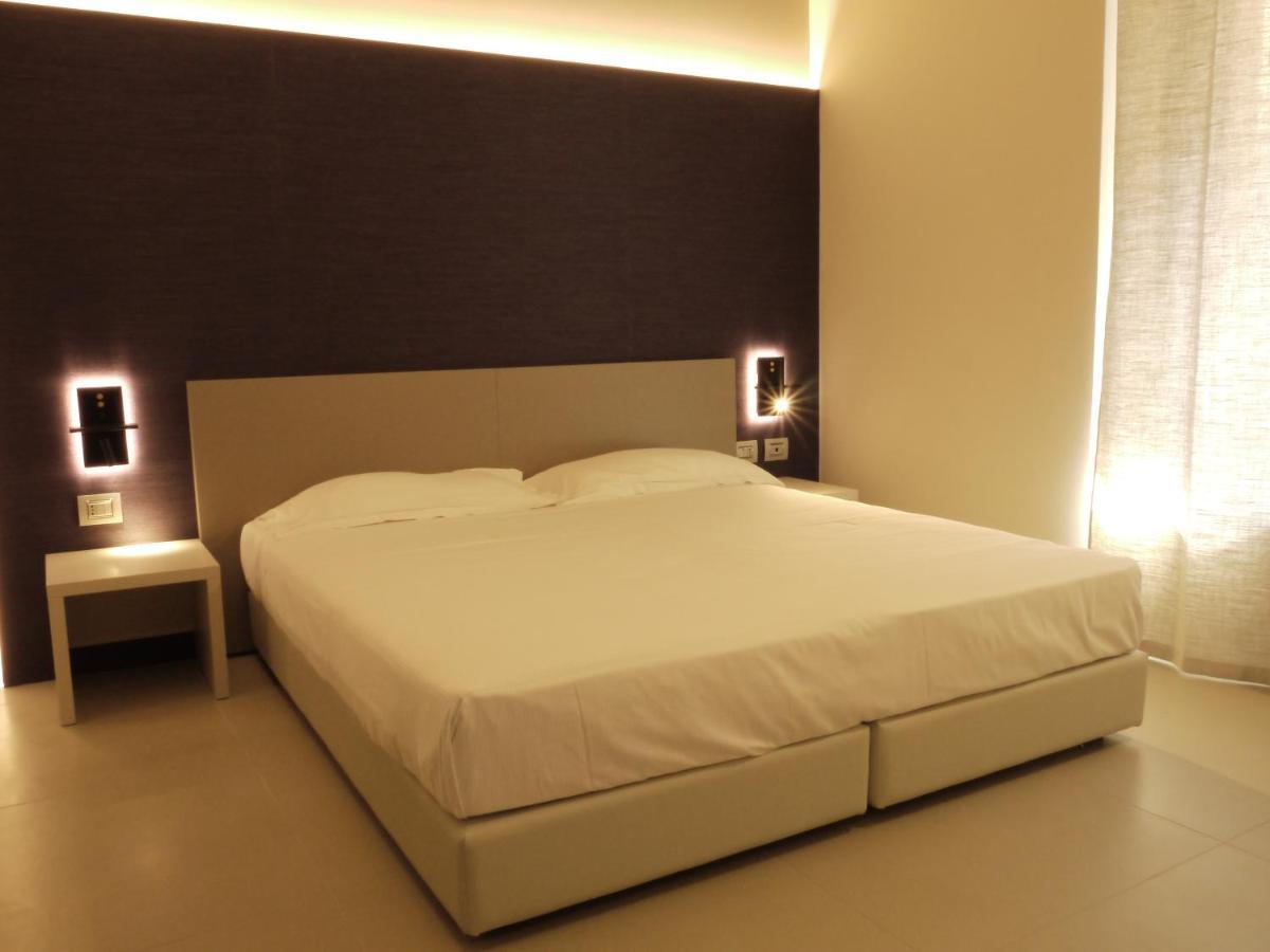 Rb Del Teatro&Apartaments Imola Luaran gambar