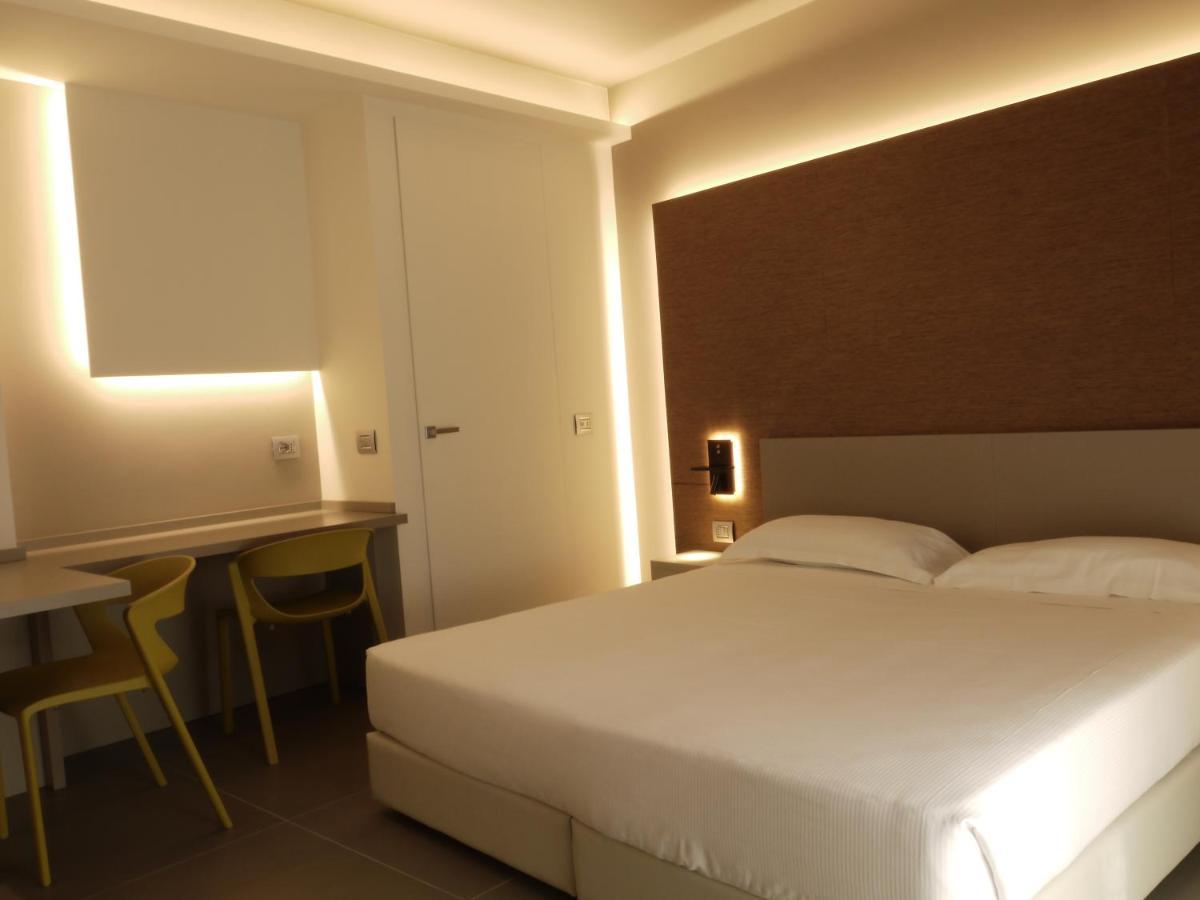 Rb Del Teatro&Apartaments Imola Luaran gambar