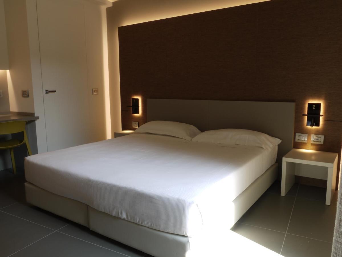 Rb Del Teatro&Apartaments Imola Luaran gambar