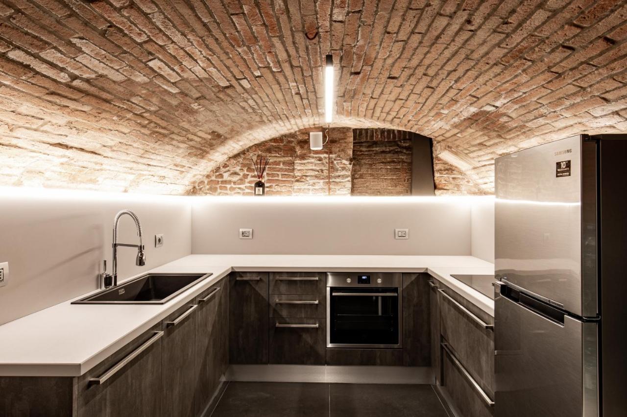 Rb Del Teatro&Apartaments Imola Luaran gambar