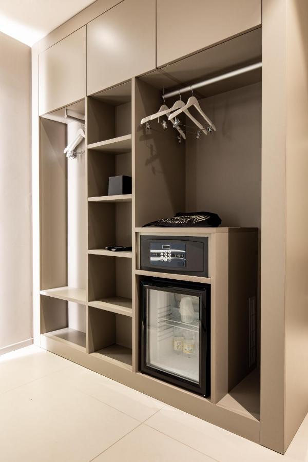 Rb Del Teatro&Apartaments Imola Luaran gambar